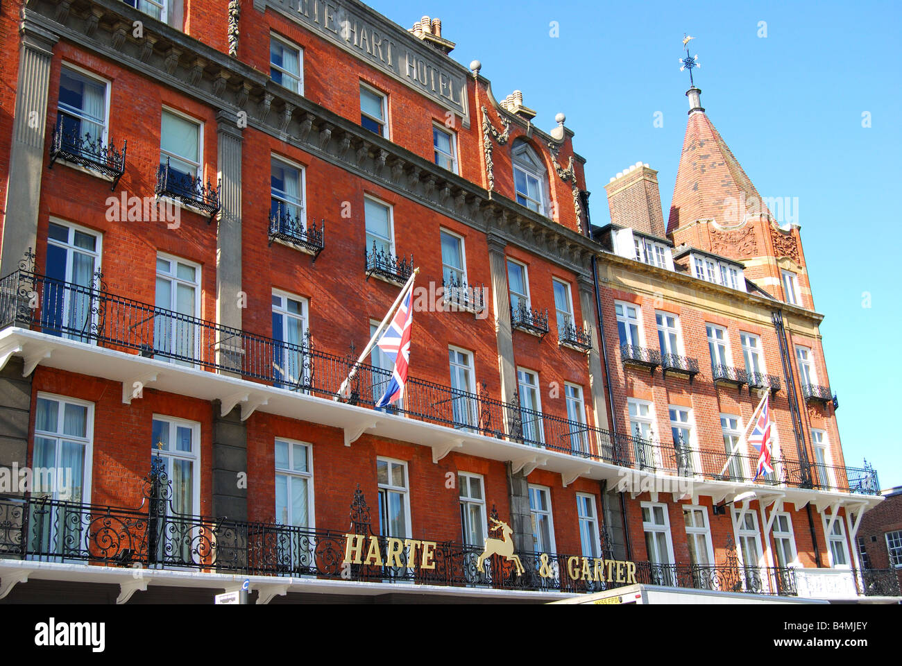 Harte & Garter Hotel Fassade, Thames Street, Windsor, Berkshire, England, Vereinigtes Königreich Stockfoto