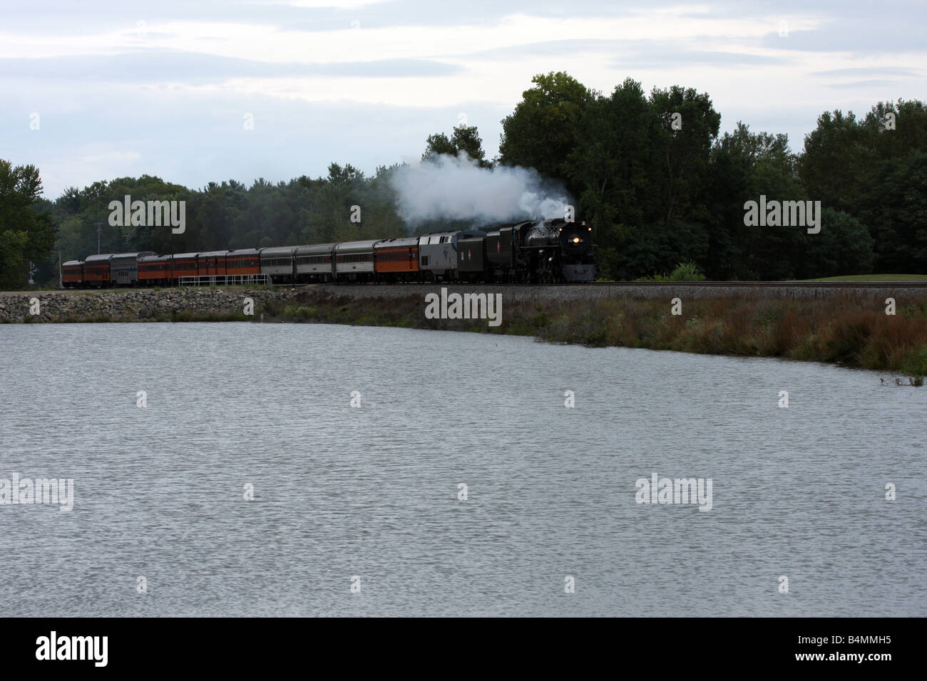 Die Milwaukee Road Dampf Zug 261 Beschleunigung der Strecke in Richtung Minneapolis Minnesota USA Stockfoto