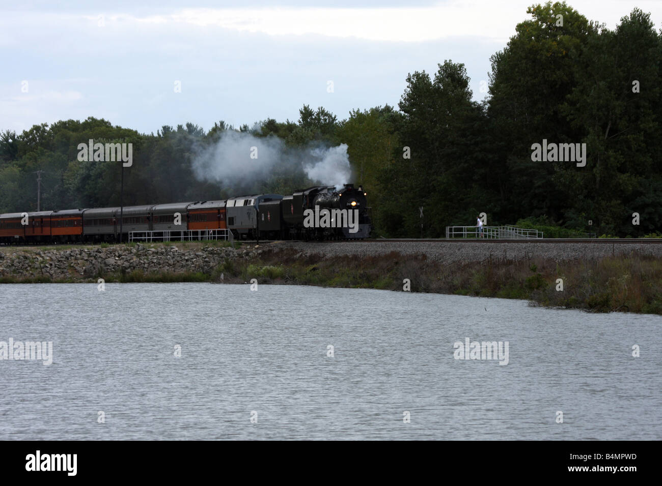 Die Milwaukee Road Dampf Zug 261 Beschleunigung der Strecke in Richtung Minneapolis Minnesota USA Stockfoto