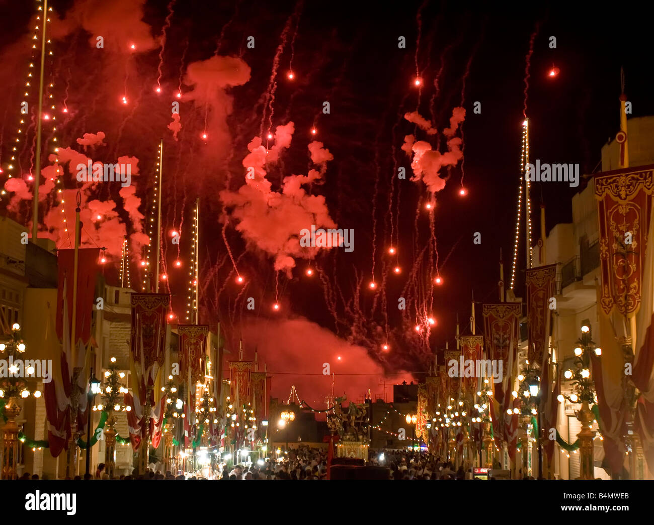 Rote Feuerwerk Stockfoto