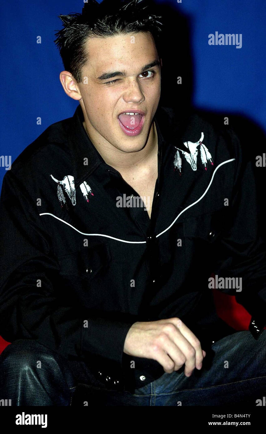 Gareth Gates März 2002 Pop Idol Sänger Fototermin nach der Unterzeichnung der Sponsoring-Vertrag mit Pepsi Cola Stockfoto