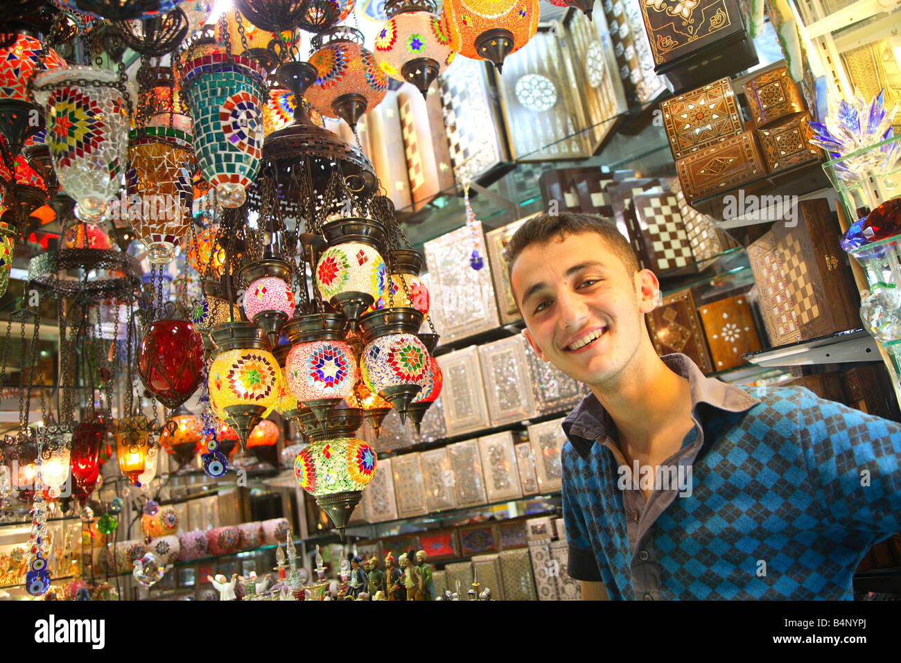 der große Basar Kapalicarsi, bedeckt Basar, Istanbul, Türkei Stockfoto