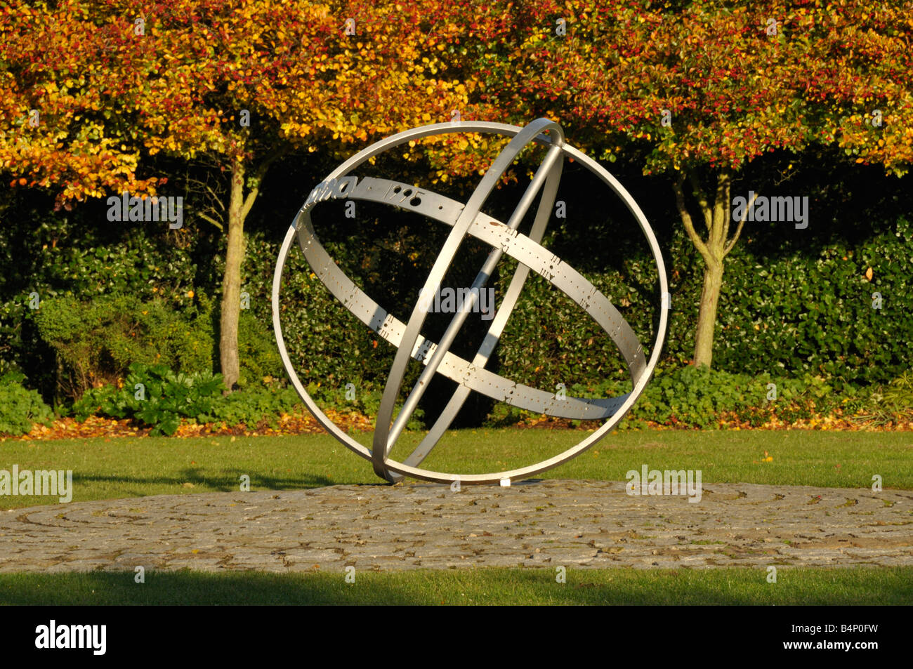 Sonnenuhr Skulptur Campbell Park Milton Keynes Stockfoto