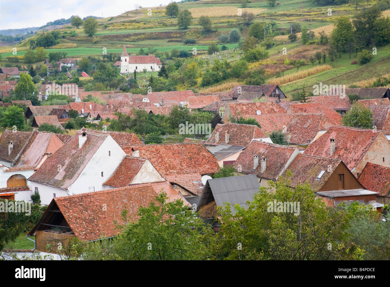 Birthälm Siebenbürgen Rumänien Europa Luftaufnahme des Dorfes rot gefliest Dächer Stockfoto