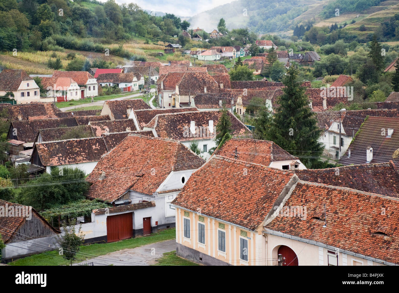 Birthälm Siebenbürgen Rumänien Europa Luftaufnahme des Dorfes rot gefliest Dächer Stockfoto
