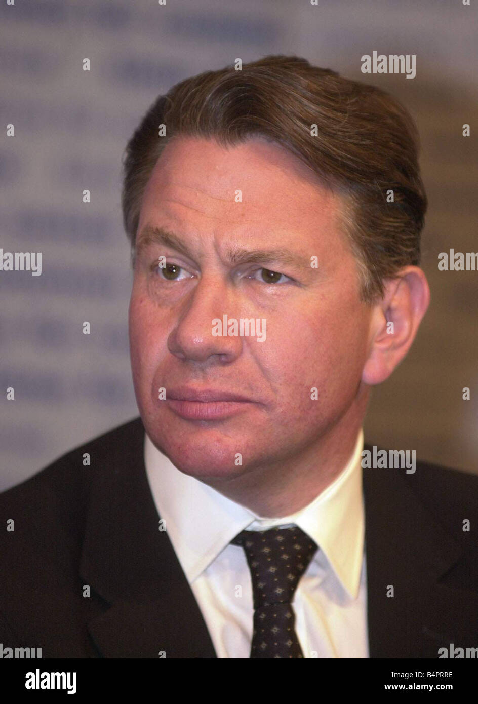 Michael Portillo General Election Juni 2001 Michael Portillo während einer konservativen Pressekonferenz im konservativen zentrale Büro in Smith Square Stockfoto