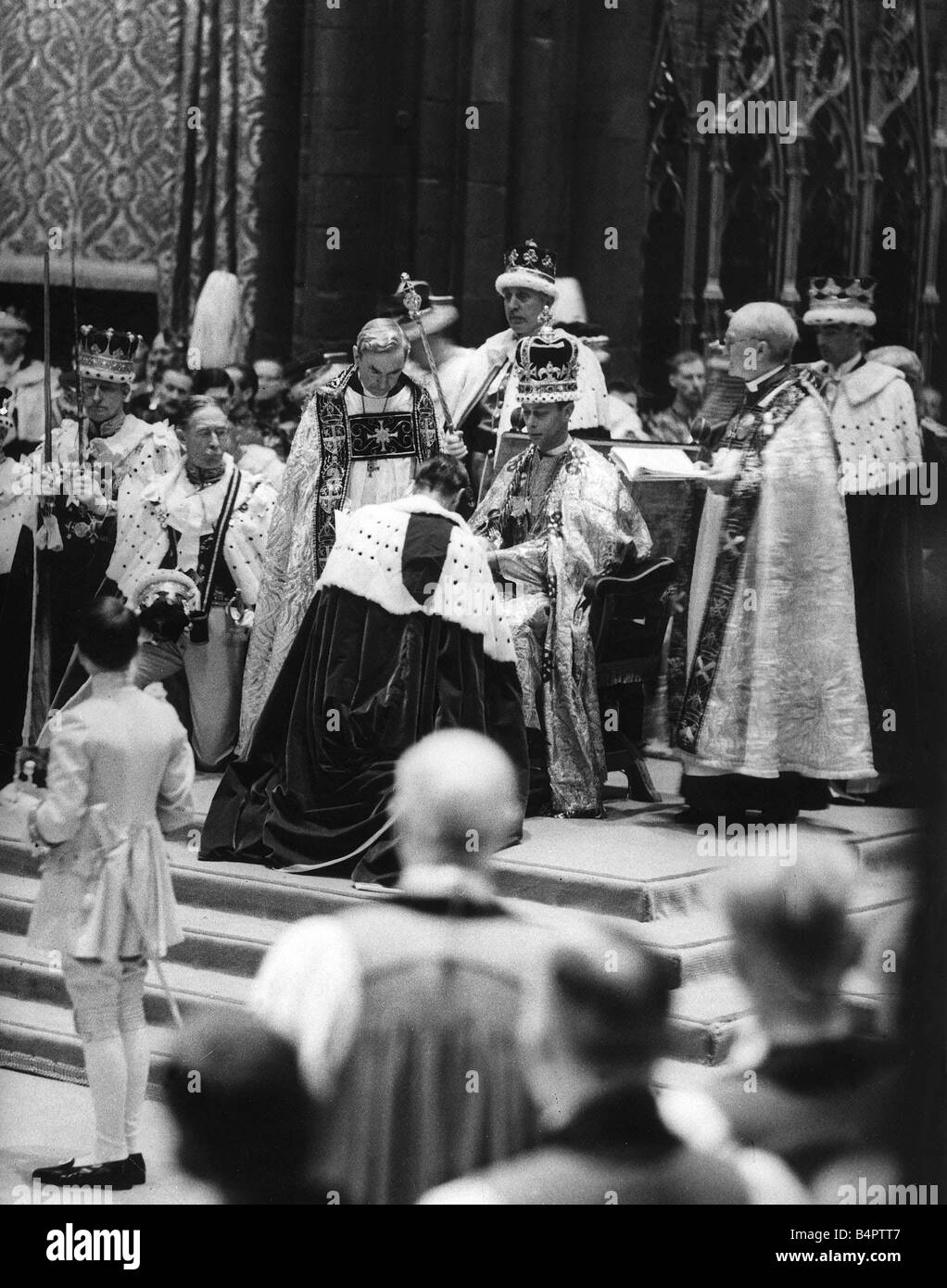 König VI kann 1937 die Krönung von König VI in der Westminster Abbey durch den König VI kann 1937 die Krönung von König VI in der Westminster Abbey durch den