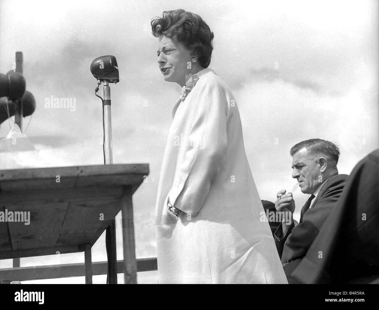 Labour M P Barbara Castle anlässlich der Durham Miner Gala im Jahr 1962 Stockfoto