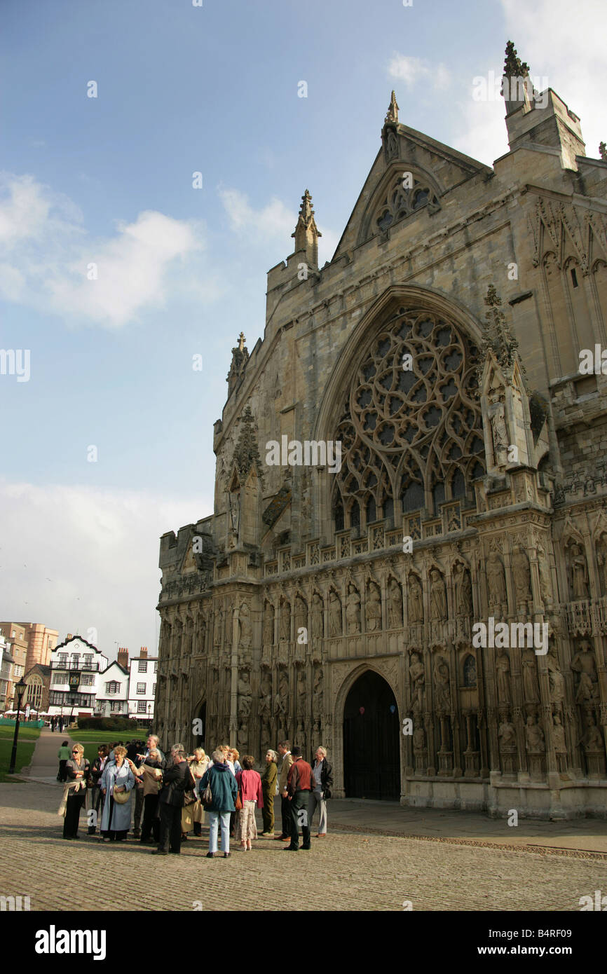 Stadt von Exeter, England. Kathedrale von Exeter ist eher formell als die Cathedral Church of Saint Peter bekannt. Stockfoto Stadt von Exeter, England. Kathedrale von Exeter ist eher formell als die Cathedral Church of Saint Peter bekannt. Stockfoto