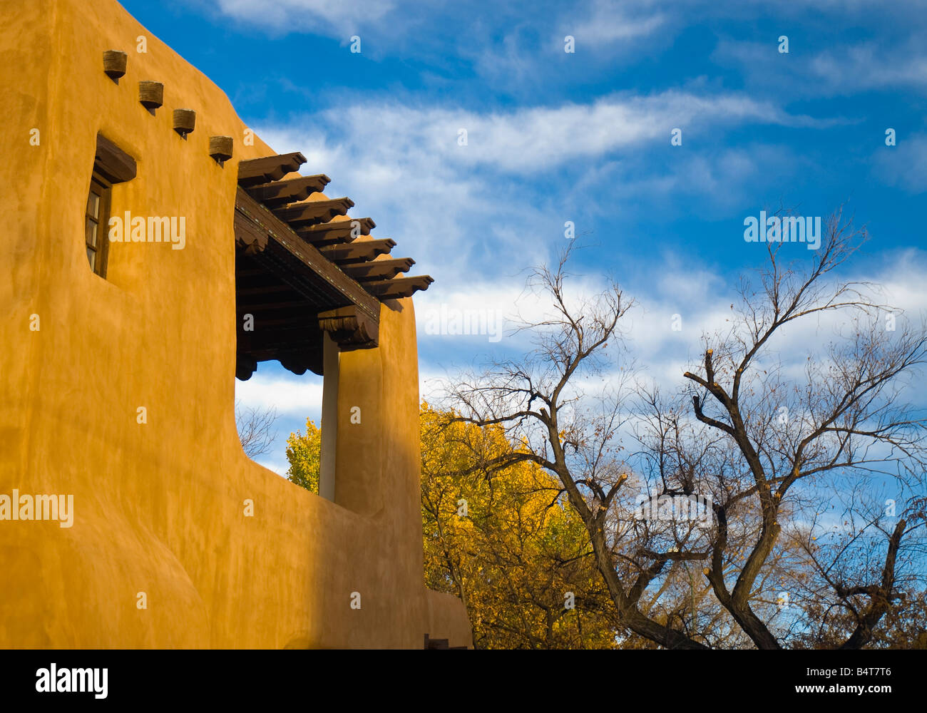 USA, New Mexico, Santa Fe, New Mexico Museum of Art, traditionelle Adobe Bau Stockfoto