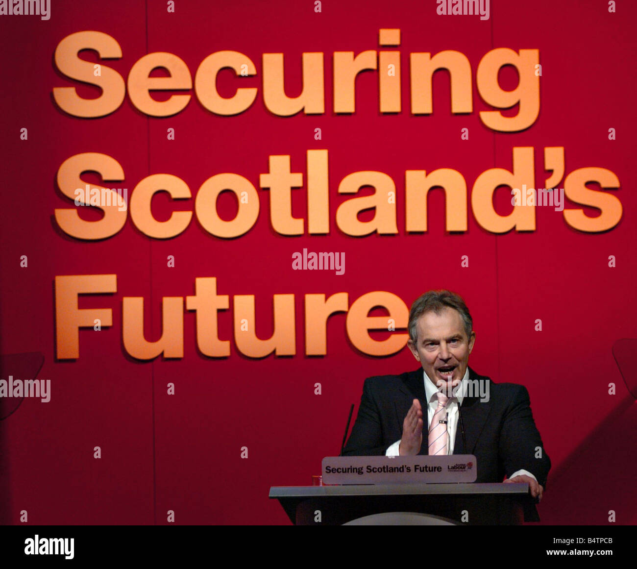 Tony Blair Premierminister Februar 2006 Labour-Parteitag in Aviemore Premierminister Tony Blair MP bei seinem Besuch in Schottland Stockfoto