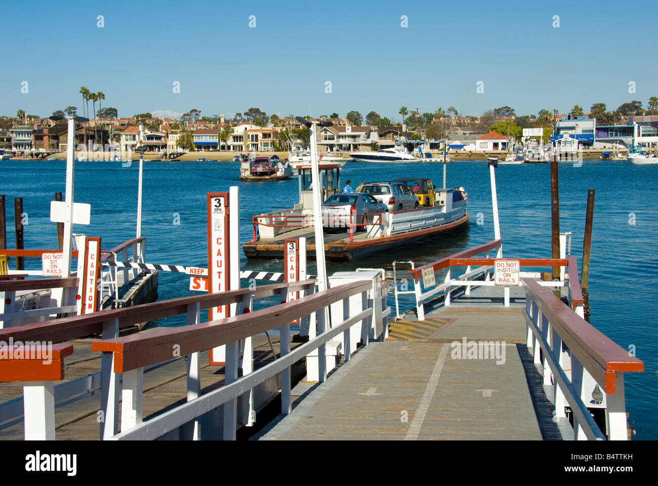 Fahrt mit der Fähre nach Balboa Island, in der Mitte der Newport Bay Newport Beach Kalifornien usa Stockfoto