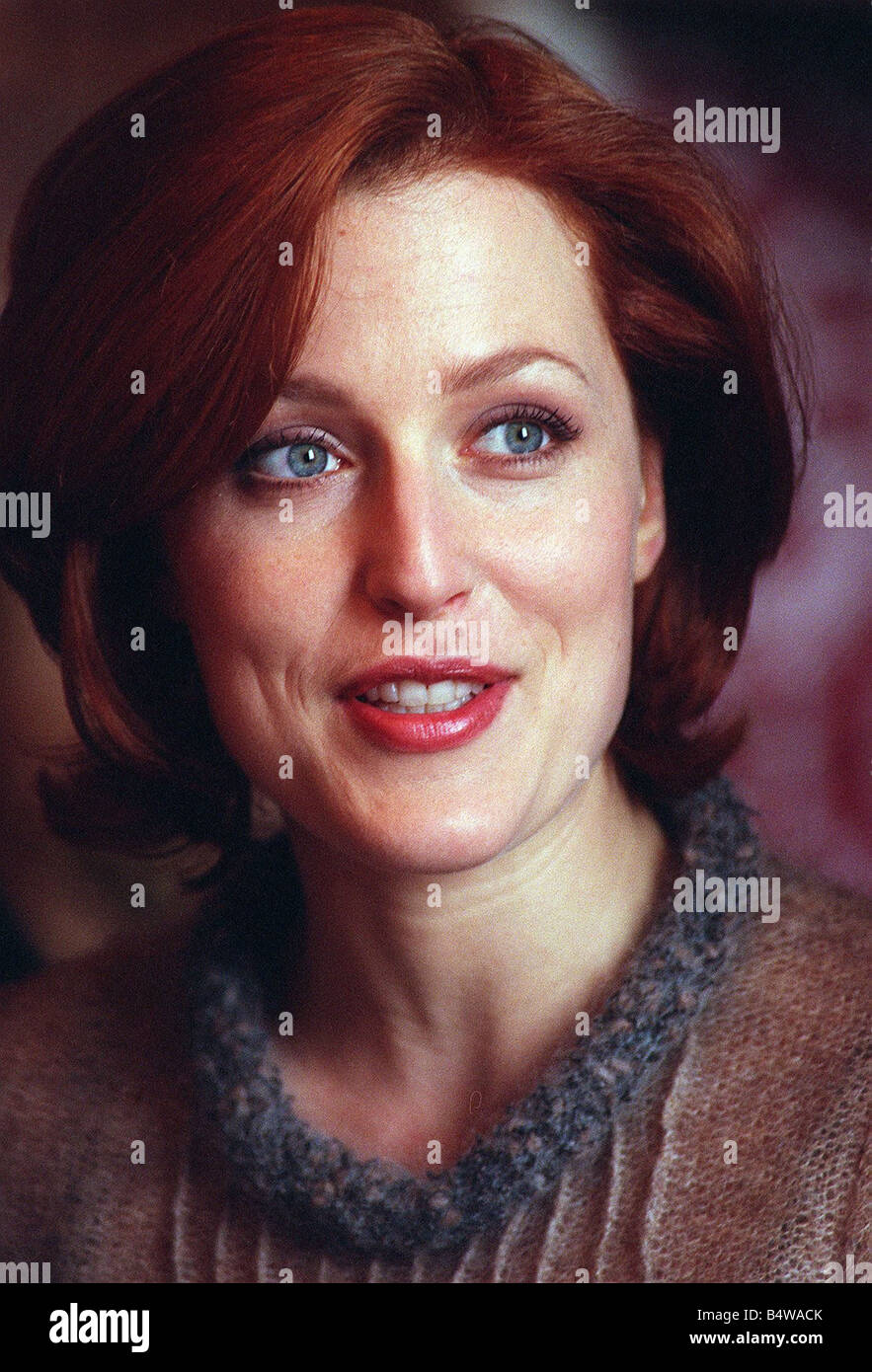 Schauspielerin Gillian Anderson der Star der TV-Programm The X-Files in Glasgow zu dem Film House of Mirth 1999 Stockfoto