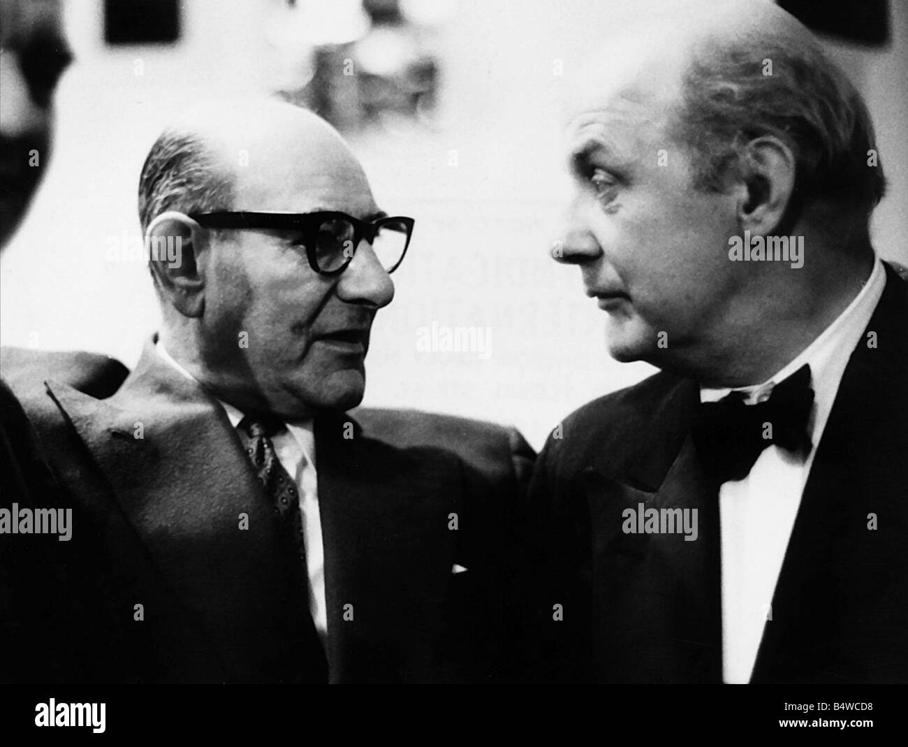 John Betjeman R Dichter Lauriate trifft ehemalige Musikhalle Sterne Bud Flanagan Stockfoto