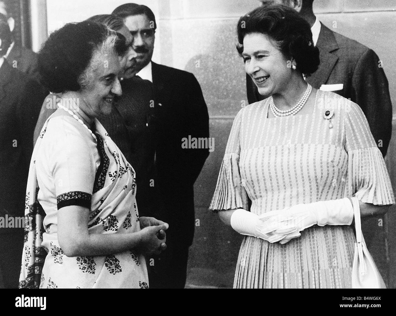 Königin Elizabeth II mit Indira Gandhi während der königlichen Tour von Indien 1983 MSI Stockfoto