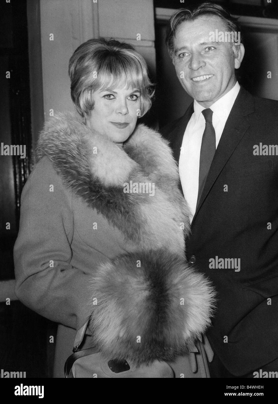 Schauspieler Richard Burton mit Schauspielerin Rachel Roberts Stockfoto