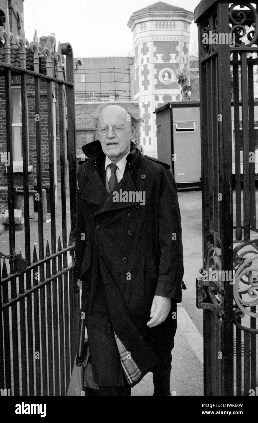 Lord Longford verlassen gesehen hier verlassen eine Londoner Gefängnis April 1985 &#13; &#10; Neg Nr. 85 2341 &#13; &#10; Stockfoto