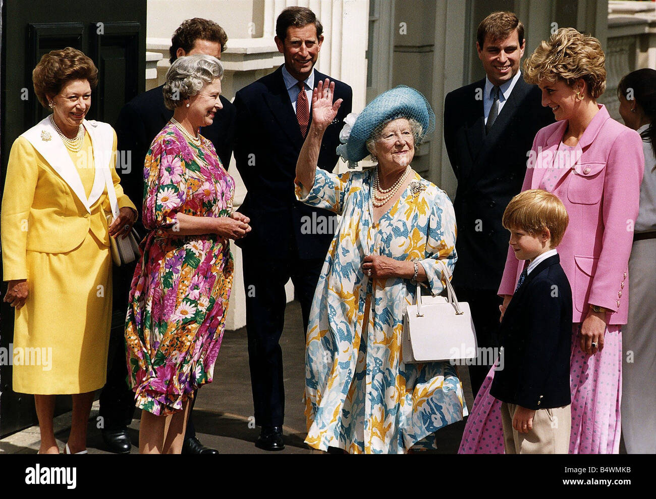 Königin-Mutter mit Königin Elisabeth Prinzessin Margaret Duke of York ...