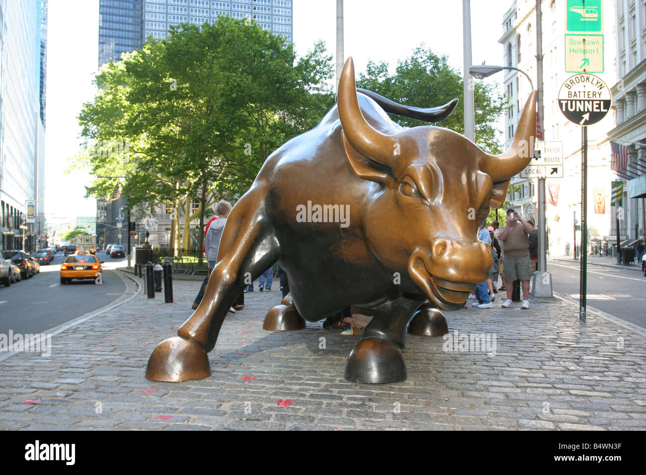 Arturo Di Modica aufladen Stier Skulptur in Bowling Green, Lower Manhattan, New York City Stockfoto