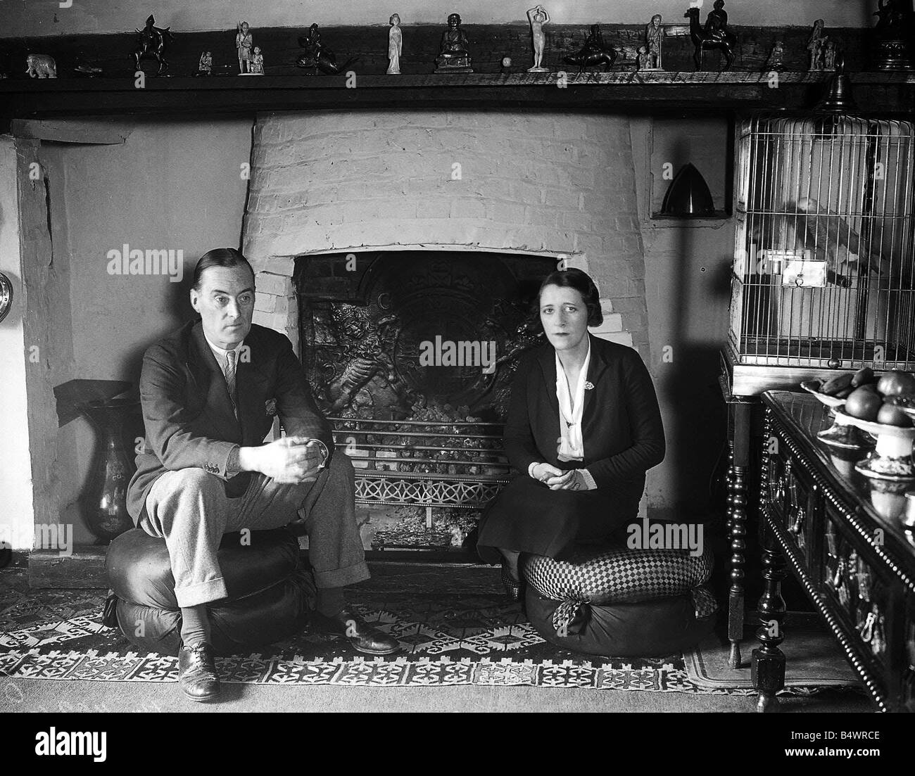 Captian Malcolm Campbell Motorsport-Fahrer zu Hause mit seiner Frau um 1930 Stockfoto