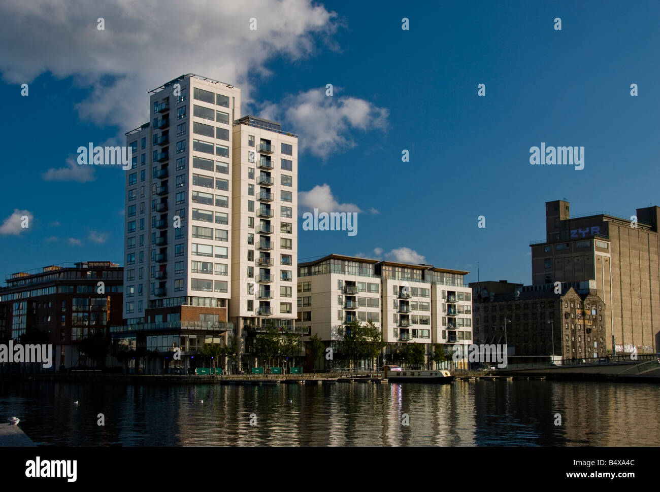 High-Rise Wohnungen in Charlotte Quay-Dublin Stockfoto