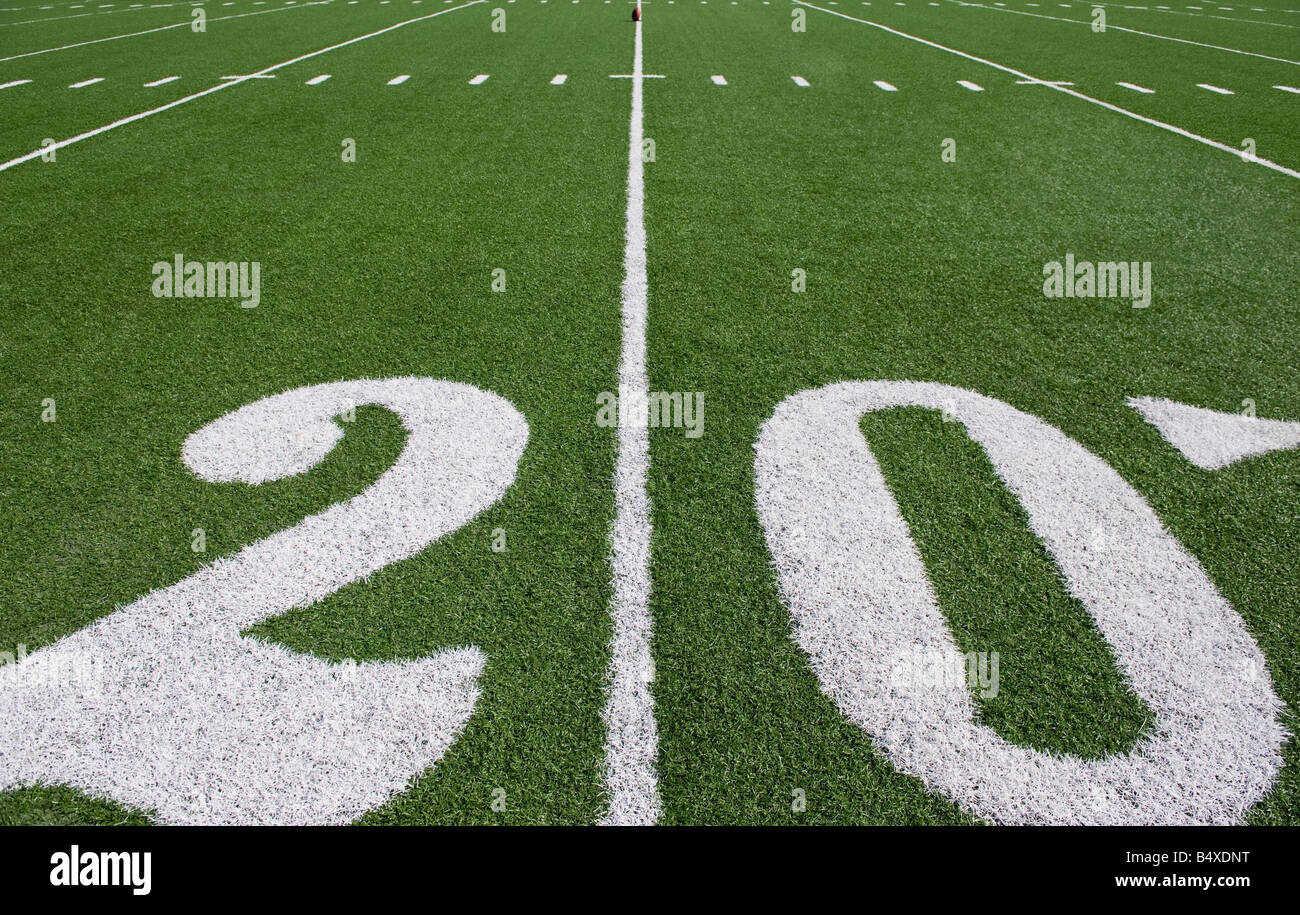 20-Yard-Linie auf Fußballplatz Stockfoto