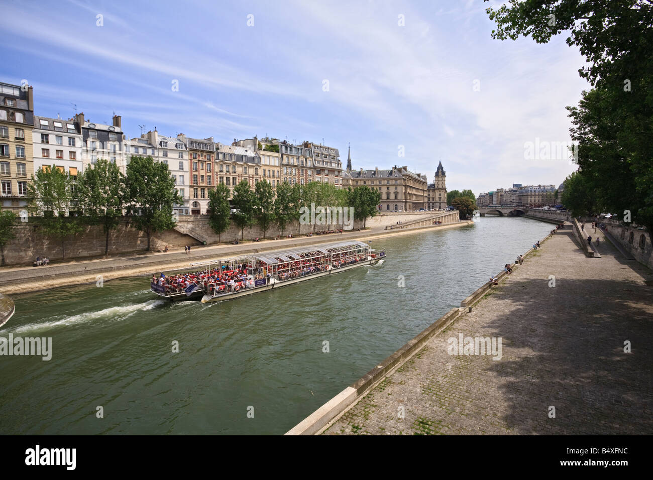 Der Fluss Seine und der Île De La Cité von Pont Neuf Paris Frankreich Stockfoto