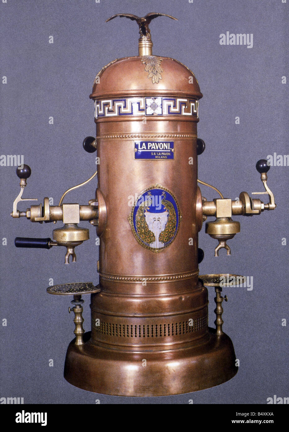 Gastronomie, Kaffee, alte Kaffeemaschine, Espressomaschine, Marke La Pavoni,  1920er Jahre Stockfotografie - Alamy