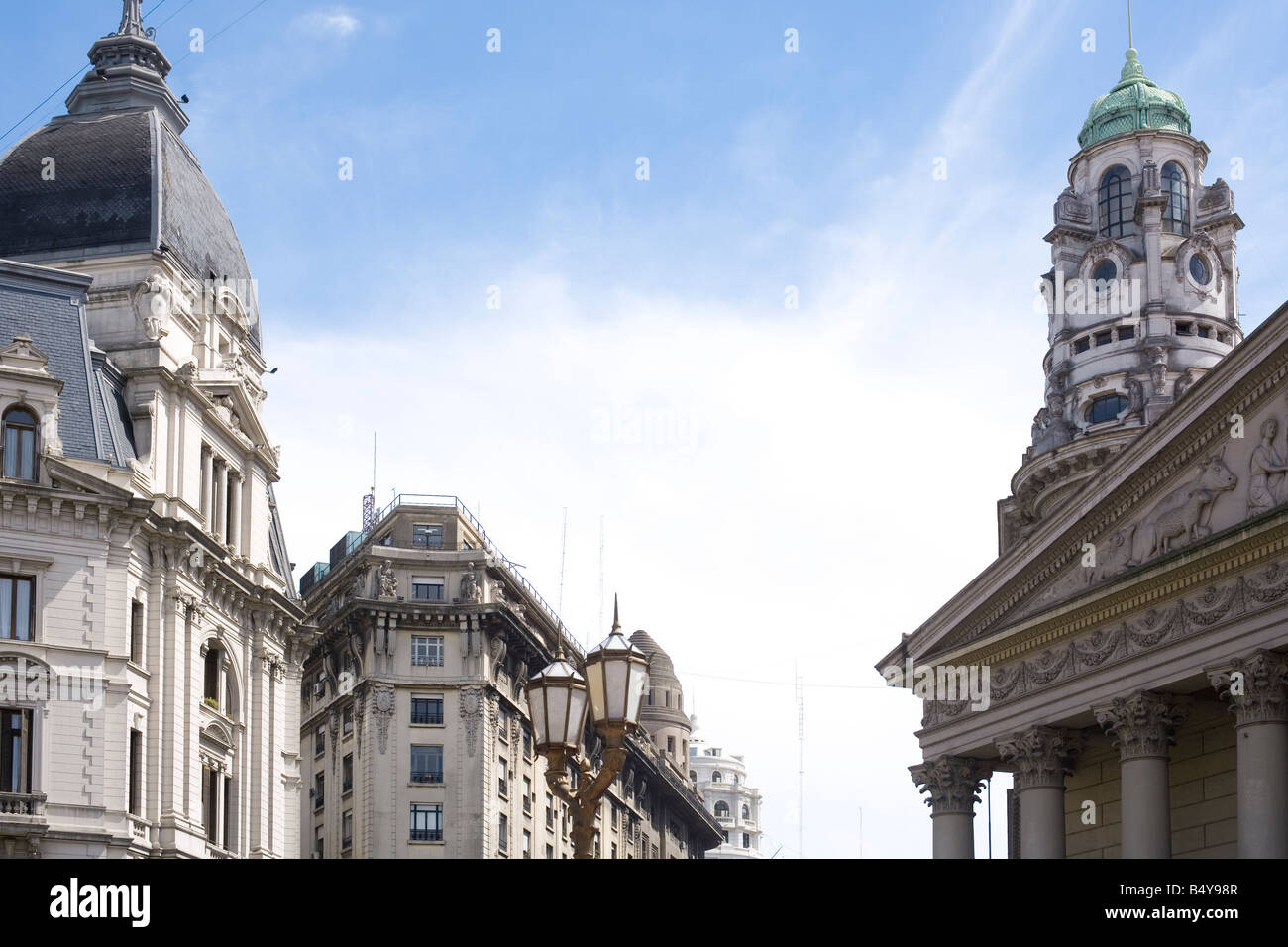 Historische Gebäude-Fassaden von Plaza de Mayo können quadratisch Buenos Aires Argentinien Stockfoto