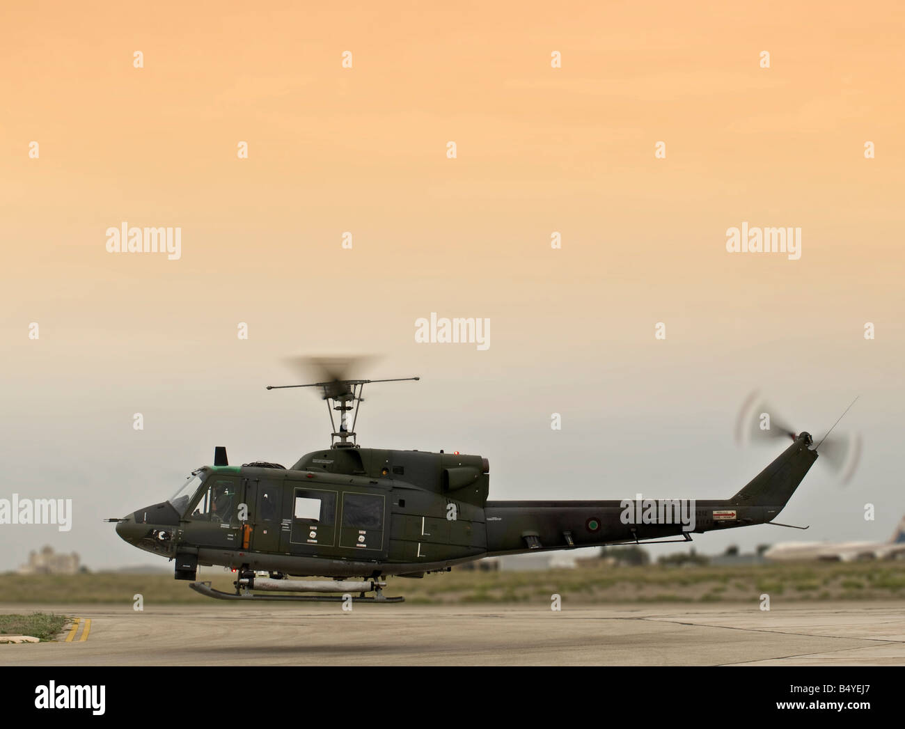 Militärische Hubschrauber-Rettung von Huey UH1 N Stockfoto