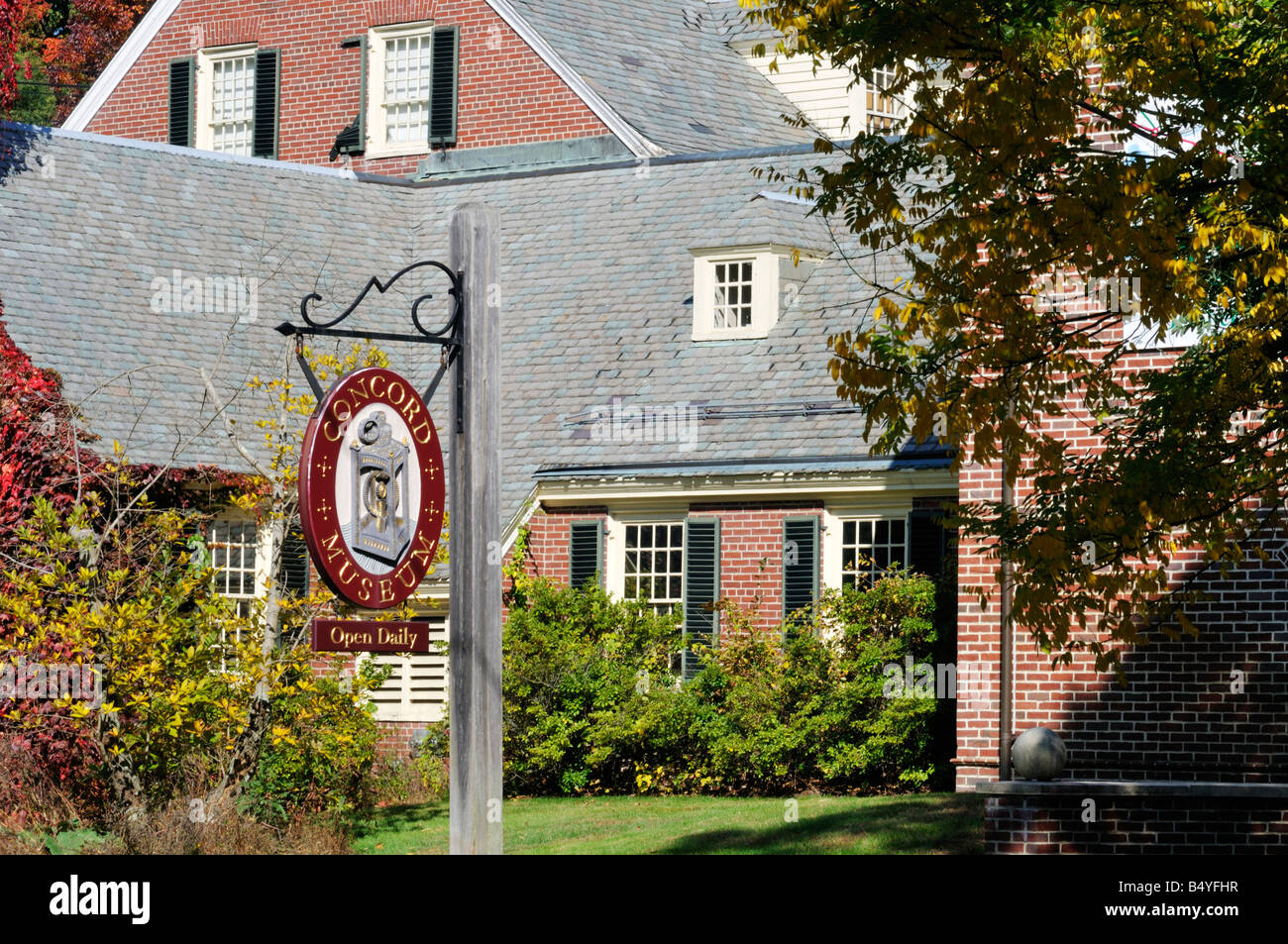 Das Concord-Museum im historischen Concord, Massachusetts, Neuengland im Herbst Stockfoto
