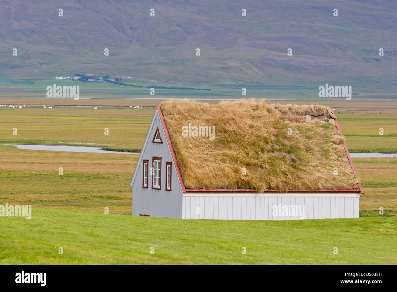 Moderne Turf Häuser am Glaumbaer, Island. Stockfoto