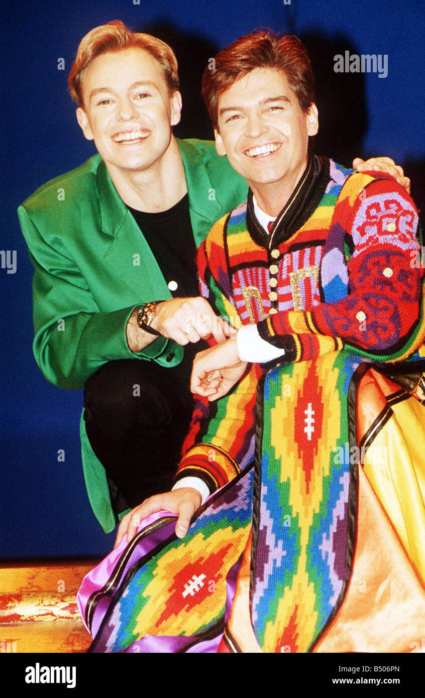 Tv Moderatorin Phillip Schofield Ubernimmt Von Jason Donovan In Joseph Und Das Erstaunliche Technicolor Dreamcoat Zeigen Stockfotografie Alamy