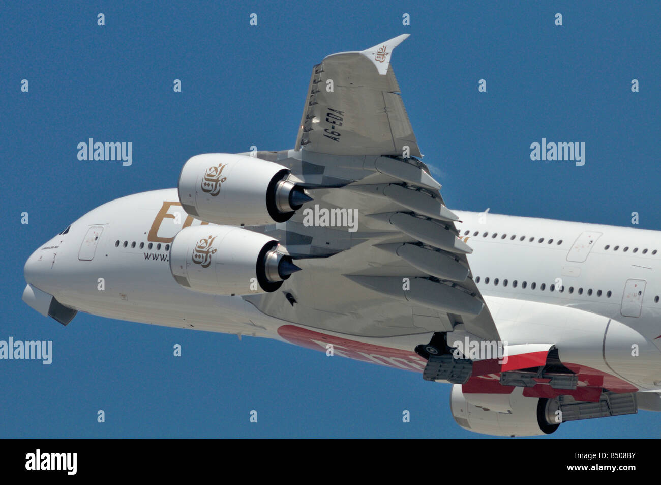 Emirates Airbus A380 super-Jumbo Jet startet von der südlichen Landebahnen von LAX Stockfoto
