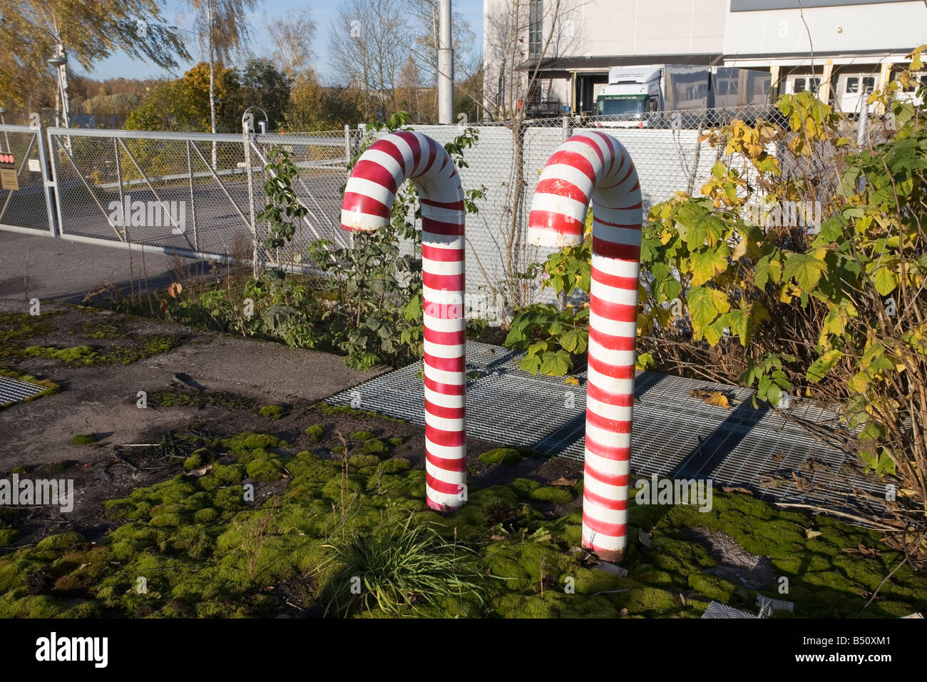 Luft-Lüftungsrohre an Süßwarenfabrik Stockfoto