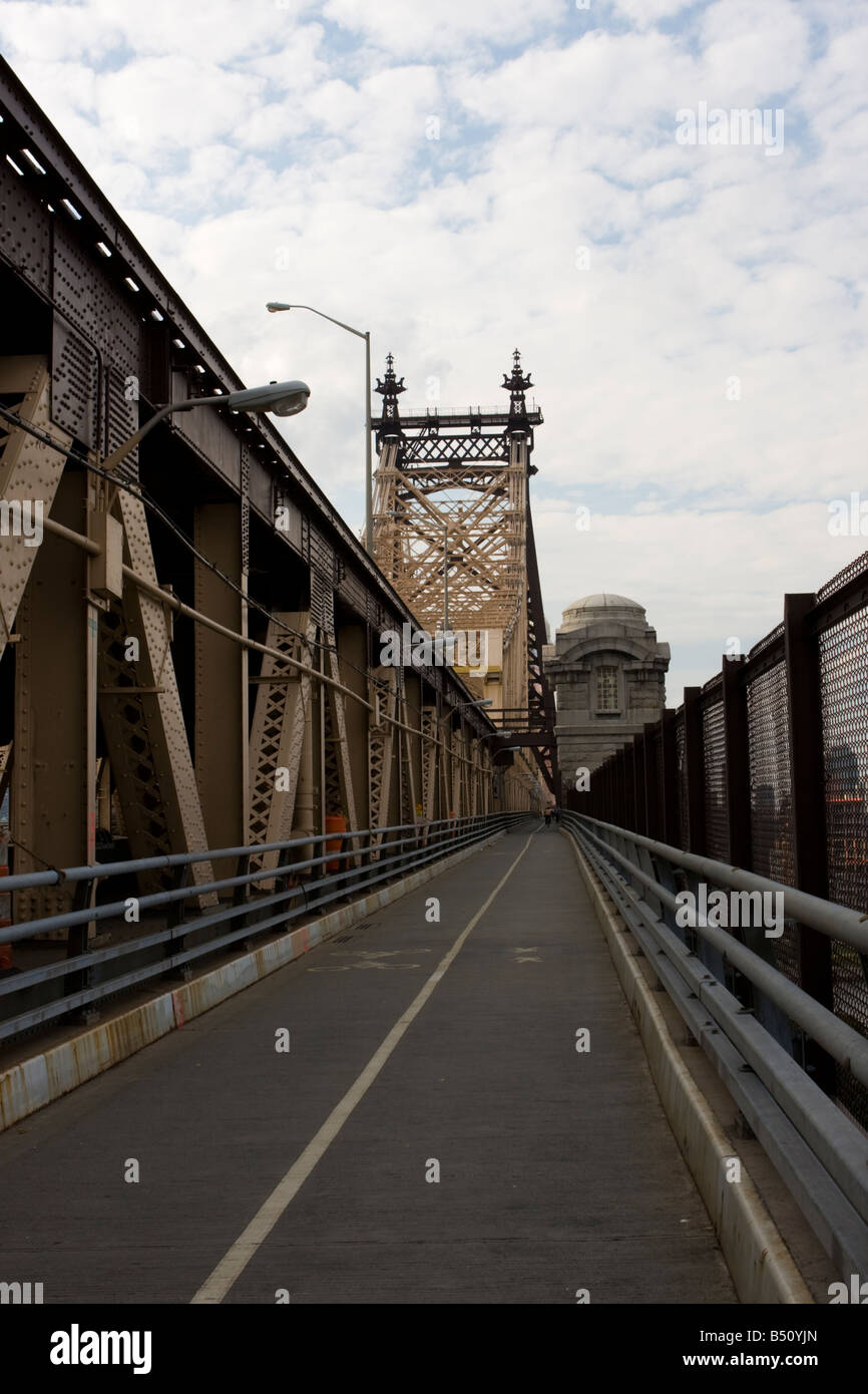 Queensborough Bridge zu Fuß lane Stockfoto