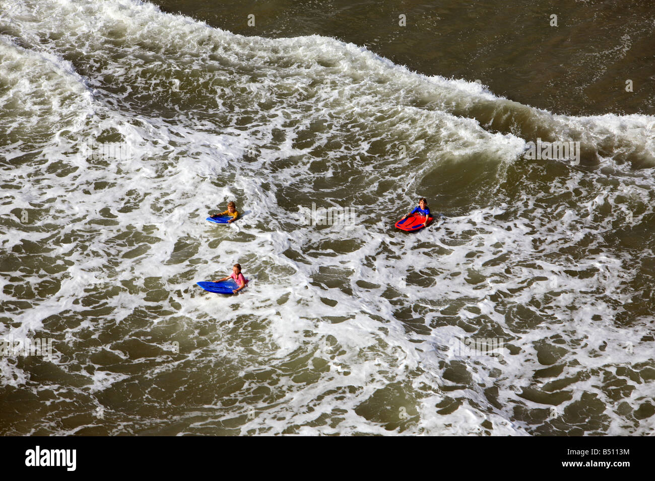 warten auf eine Welle Stockfoto