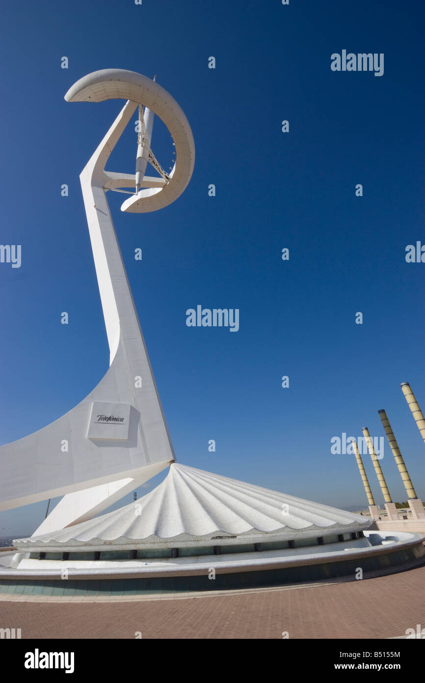 Montjuic Telecommunications Tower Barcelona Spanien entworfen von Santiago Calatrava der Turm wurde für Telefónica für die Olympischen Spiele von 1992 gebaut Stockfoto