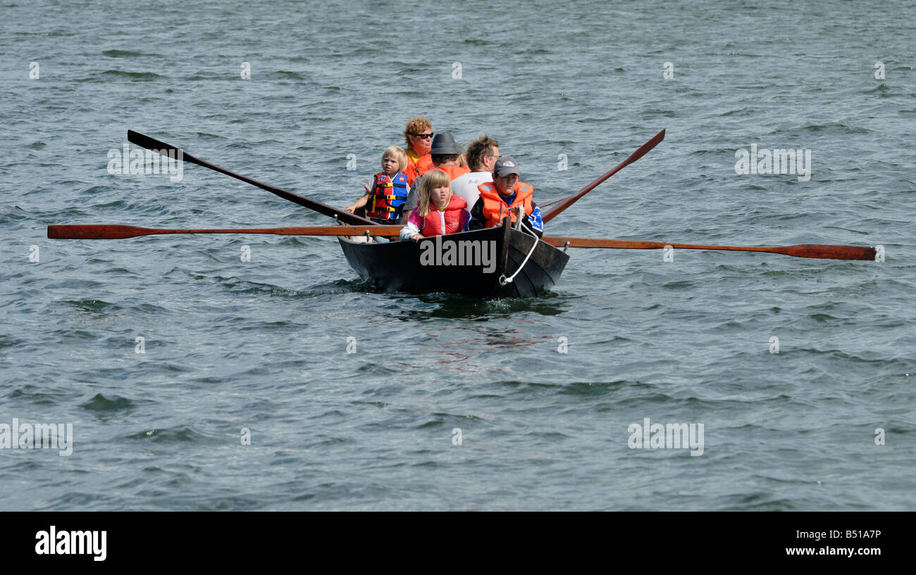 Zwei Familien in Folge Boot auf der Ostsee, Porvoo, Finnland, Europa. Stockfoto