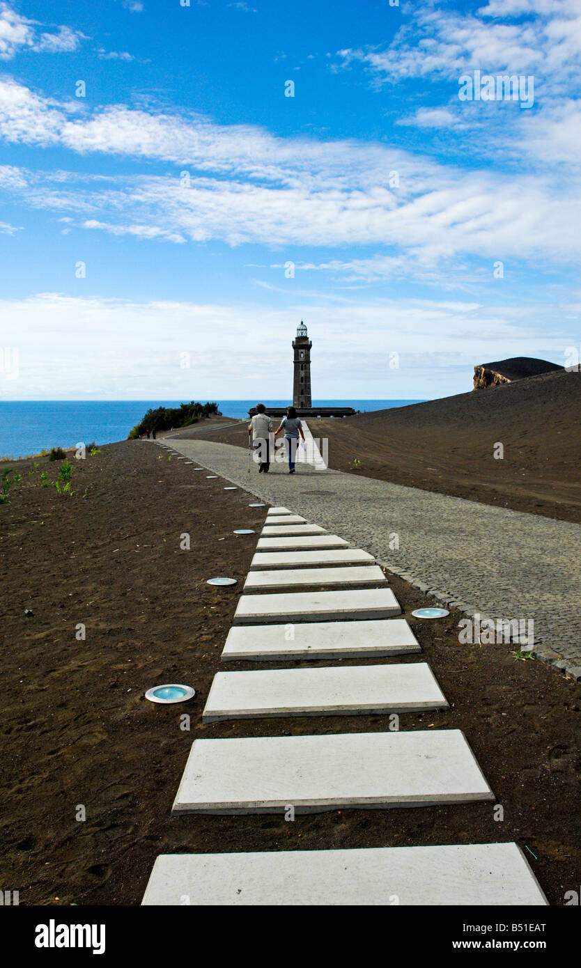 Wege zur Ponta Dos Capelinhos und Vulkanmuseum Faial Insel Azoren Stockfoto