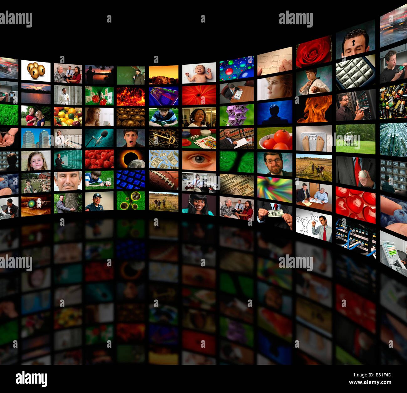 Galerie von Videomedien Kommunikationskanäle oder Fotografie auf eine gekrümmte Wand Stockfoto