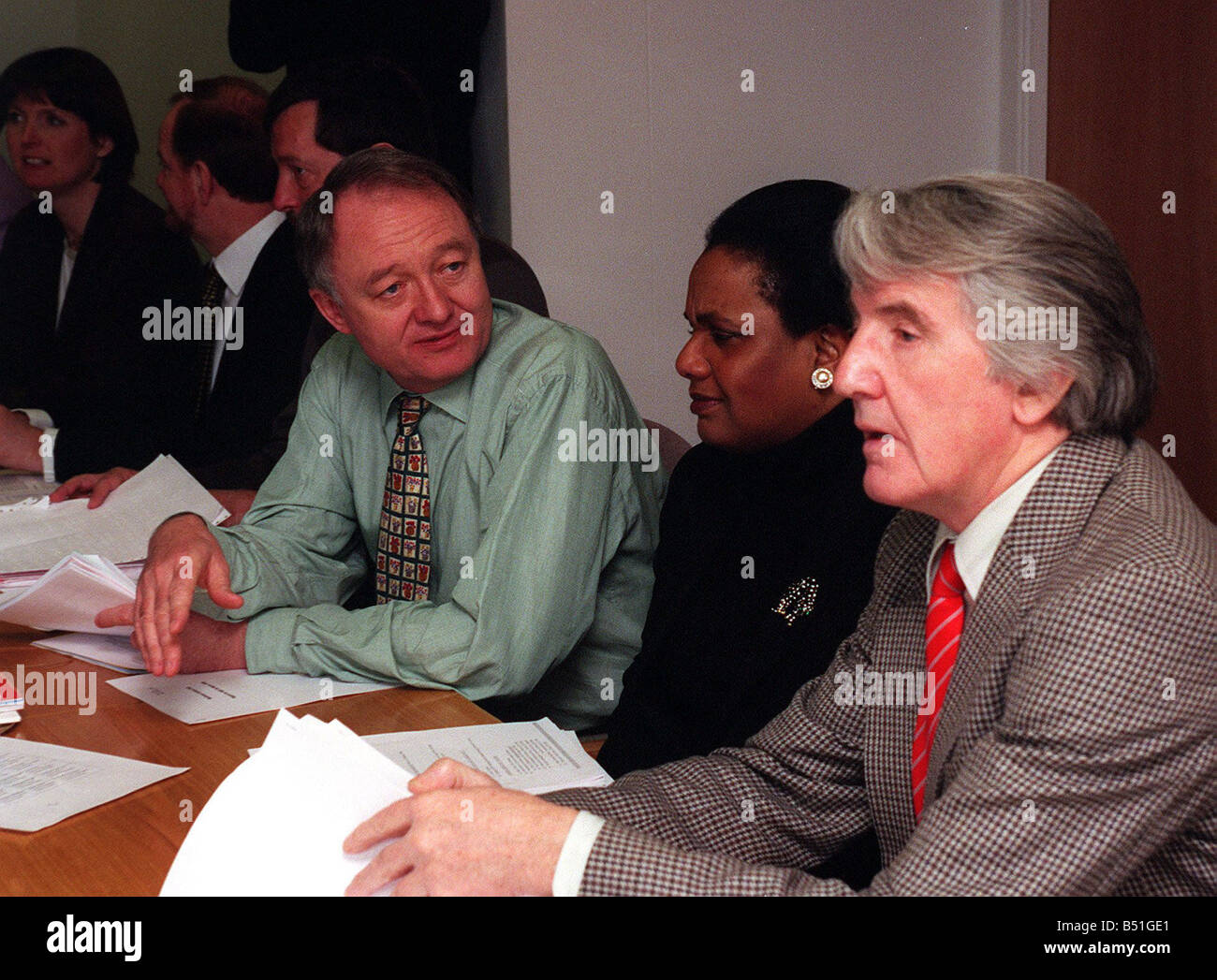 Ken Sie Livingstone mit Dennis Skinner und Diane Abbott Tagung des Parteivorstands der Labour Party in der Millbank Gebäude London Stockfoto