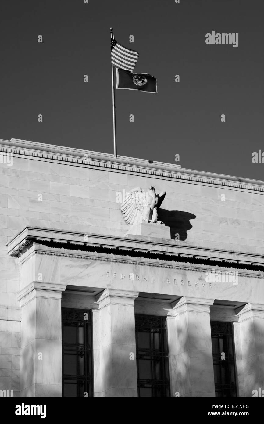 Die Fed, US Federal Reserve Bank, Washington DC, USA. Haupteingang auf der Constitution Avenue in der Nähe der National Mall Stockfoto