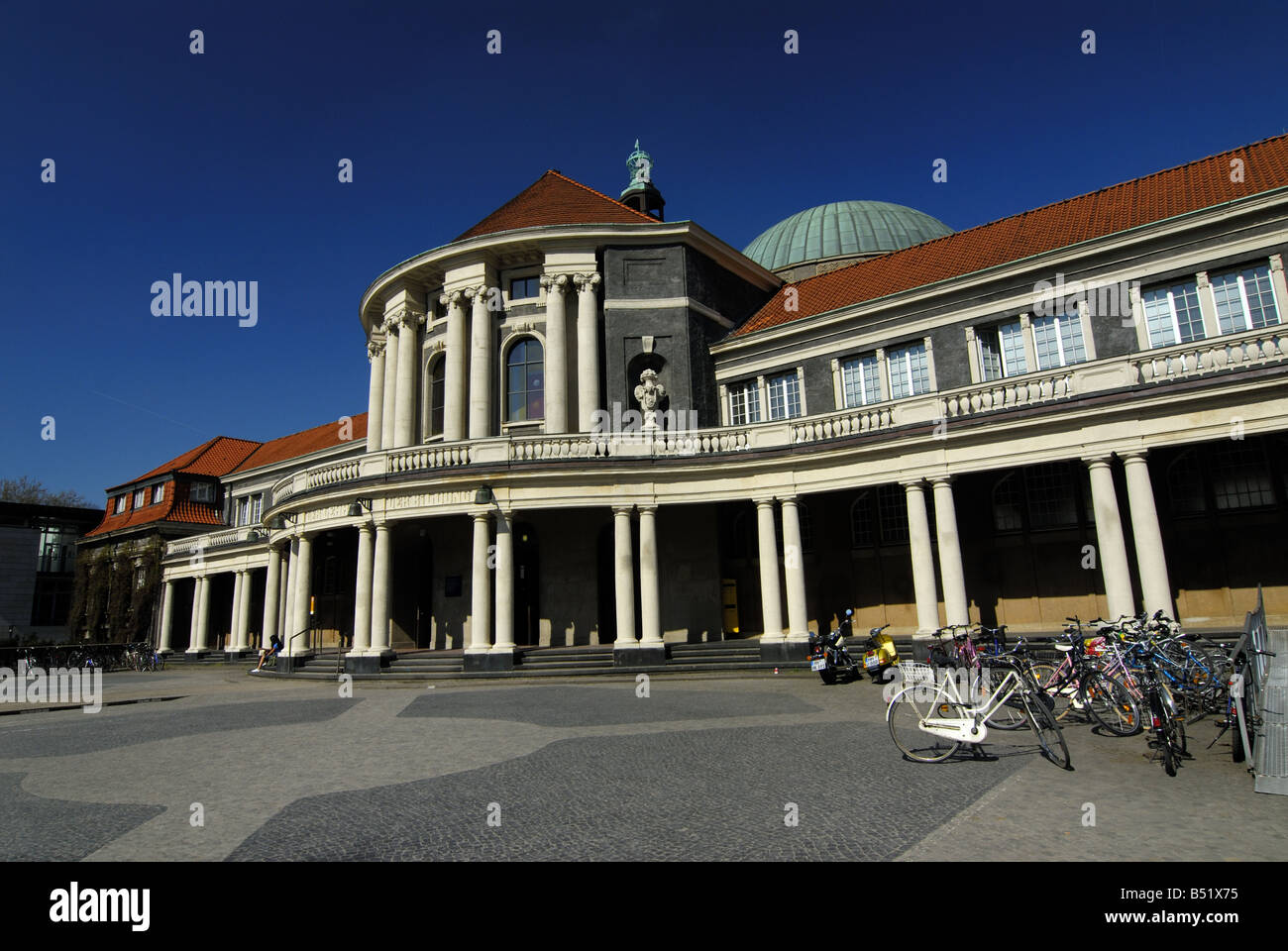 Universität Hamburg an der Edmund-Siemers-Allee Stockfoto