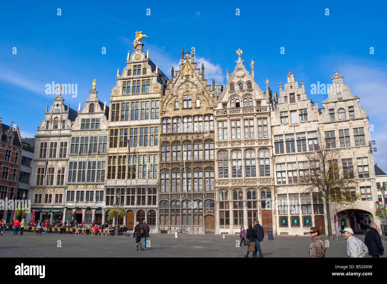 Die Gildehäuser am Grote, Grote Markt in Antwerpen, Belgien. Stockfoto