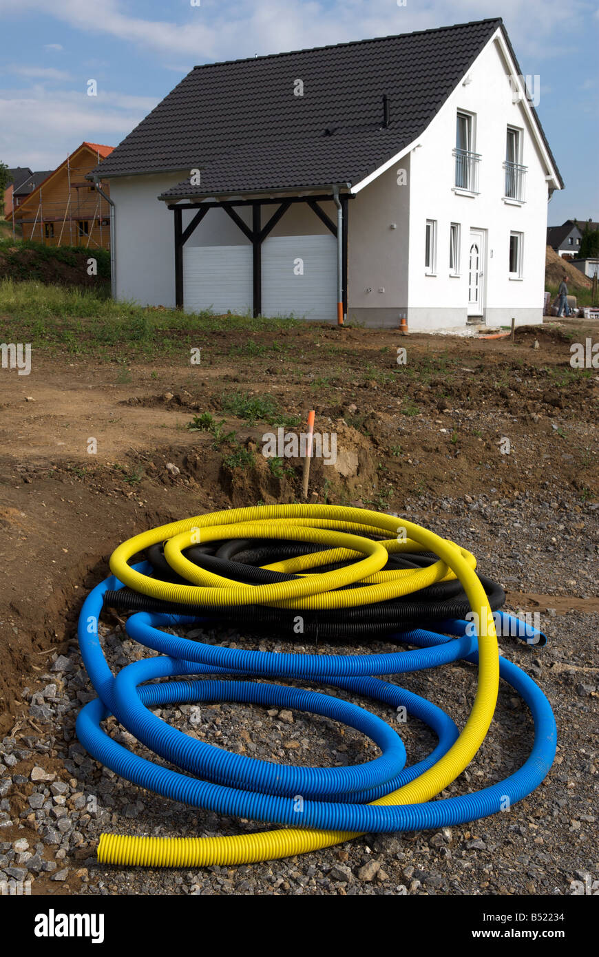 Umweltfreundliche Haus mit Regenwasser für den internen Gebrauch im Bau in Leichlingen, Deutschland. Stockfoto