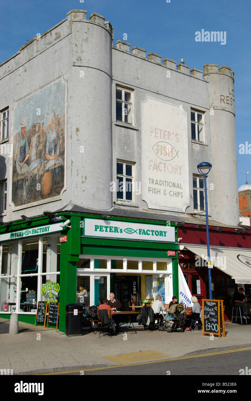 Peter Fischfabrik traditionellen Fish &amp; Chips Restaurant in Ramsgate Hafen Kent England Stockfoto