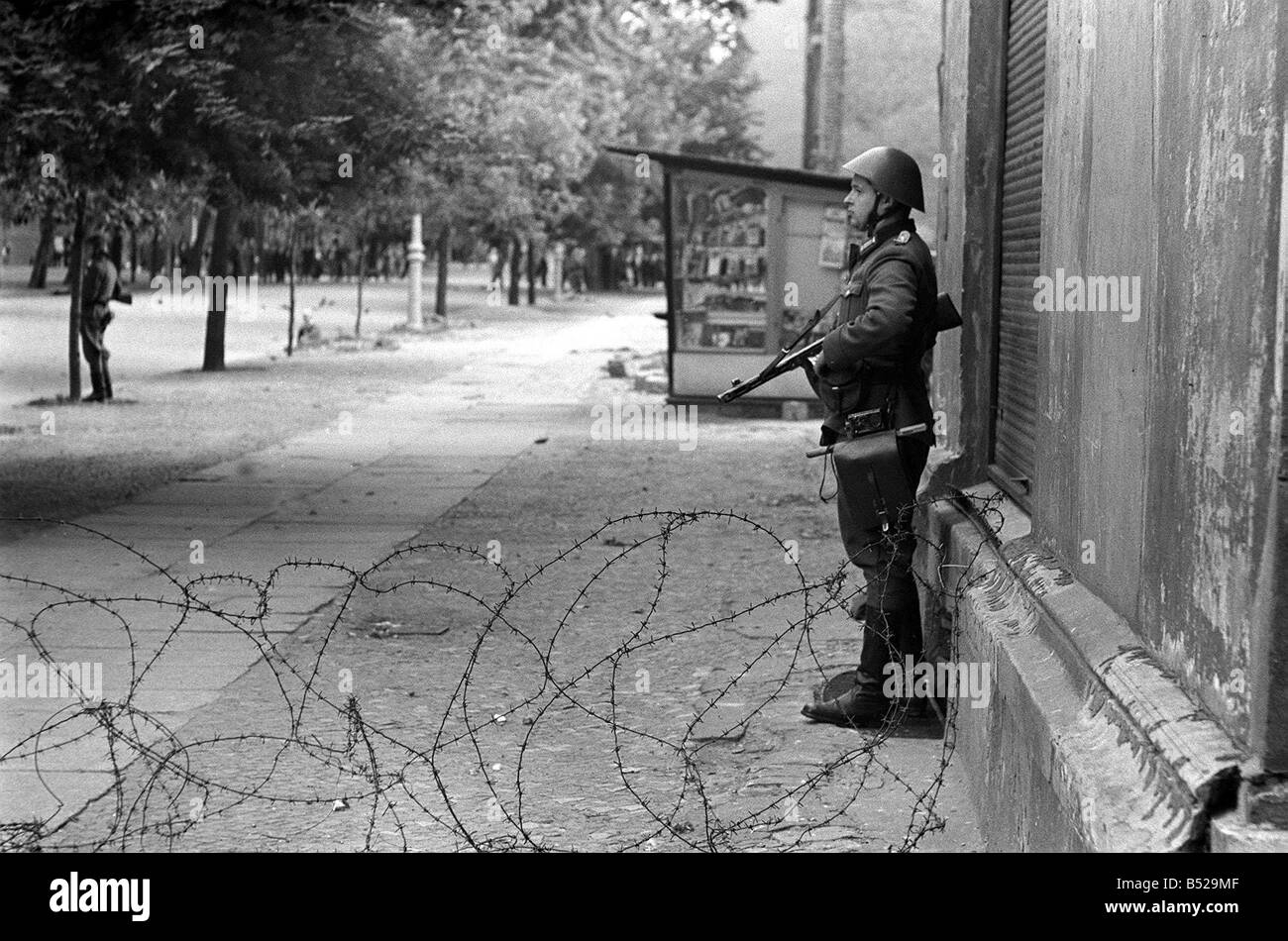 Deutschland-Mauerbau August 1961 ist die Ost-West-Grenze durch die ostdeutschen geschlossen Stockfoto