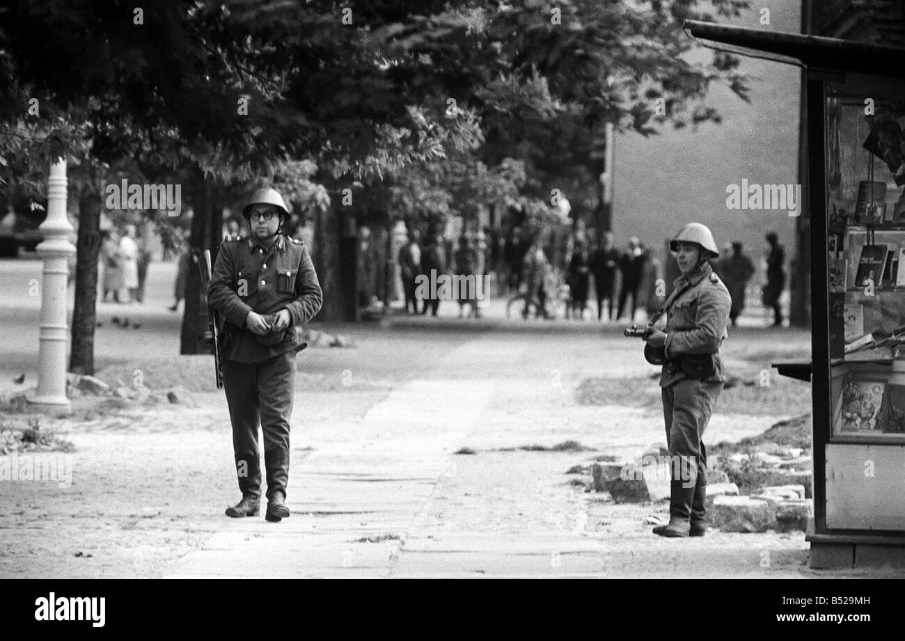 Deutschland-Mauerbau August 1961 ist die Ost-West-Grenze durch die ostdeutschen geschlossen Stockfoto