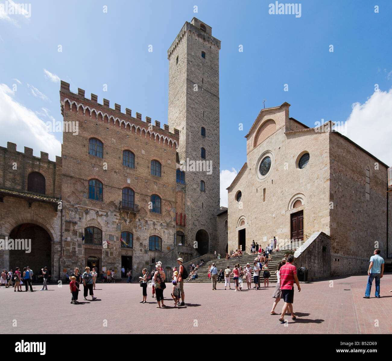 Die Collegiata (Duomo) und Torre Grossa auf der Piazza del Duomo, San Gimignano, Toskana, Italien Stockfoto